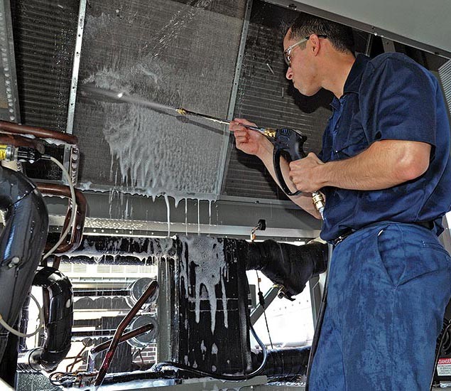 Nettoyage et entretien du coil dans un système de ventilation commercial